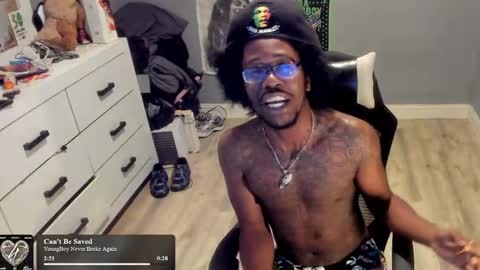 Plant Base Streamers From Pennsylvania online show from 11.11.25