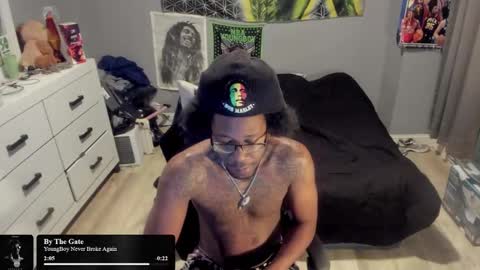 Plant Base Streamers From Pennsylvania online show from 11.19.25