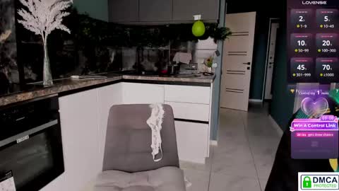 Mia and Rick online show from 04.11.26