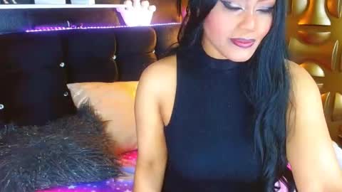 Snapshot of black_ambar chatting on 01.12.25 Ambar online show from 01.12.25