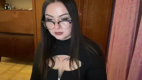 Annette  online show from 06.12.26