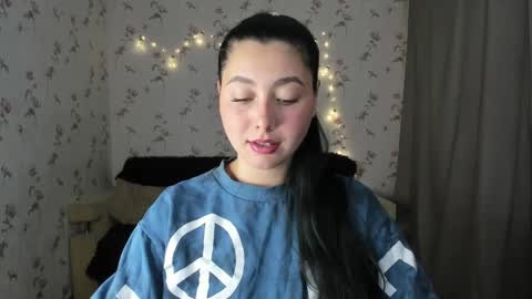 Snapshot of black_berry_bla_ck chatting on 09.27.25 black_berry_bla_ck online show from 09.27.25