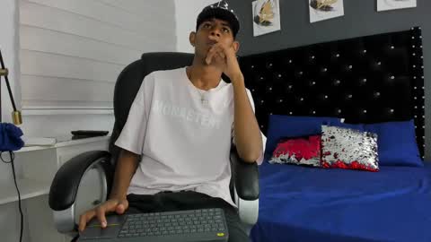 boy online show from 02.16.25