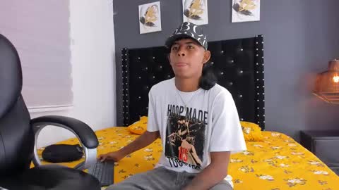 boy online show from 03.10.25