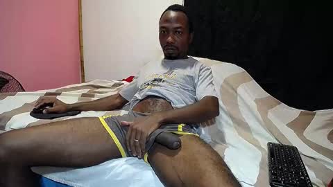 Snapshot of black_diamond_t chatting on 12.03.24 Black Diamond online show from 12.03.24