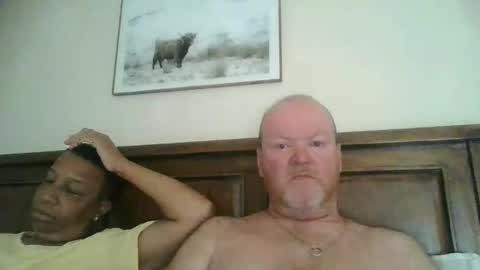 Snapshot of black_n_white4 chatting on 02.22.25 black_n_white4 online show from 02.22.25