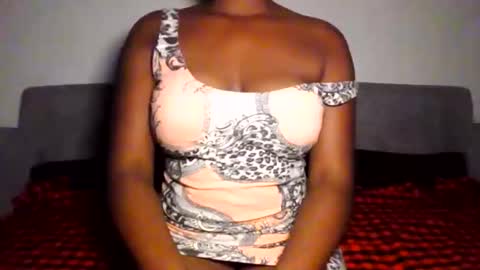 Snapshot of black_paanther chatting on 06.06.26 black_paanther online show from 06.06.26