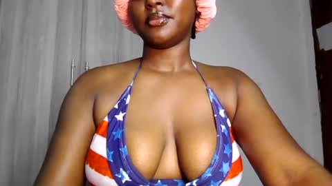 Snapshot of black_paanther chatting on 06.29.26 black_paanther online show from 06.29.26
