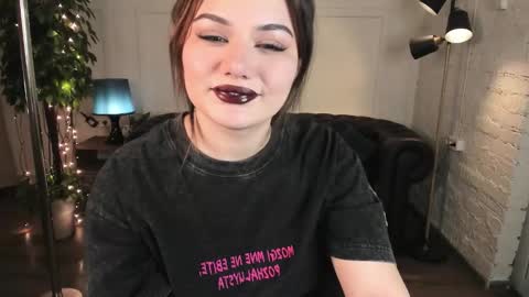 Mon Mon online show from 02.07.26