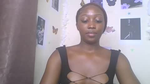 Snapshot of black_rosey chatting on 01.08.26 veraa online show from 01.08.26