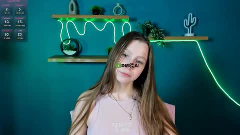 black_sara_ online show from 11.23.25