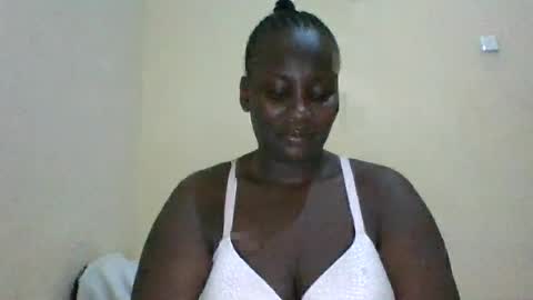 Snapshot of blackbeauty002 chatting on 06.19.26 PACIFICA online show from 06.19.26