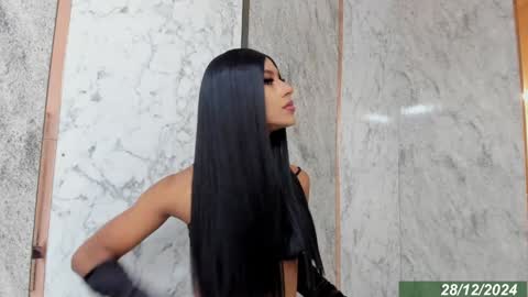 Nina online show from 12.29.24