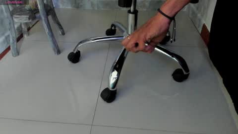 Nina online show from 01.15.25