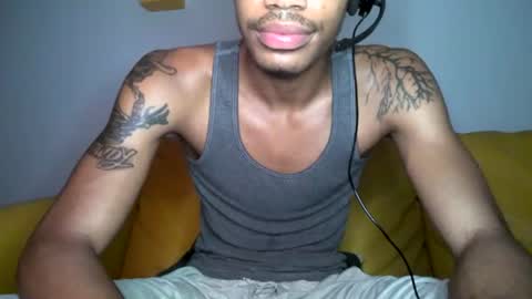 Snapshot of blackbulltitus chatting on 08.07.26 BlackBullTitus online show from 08.07.26