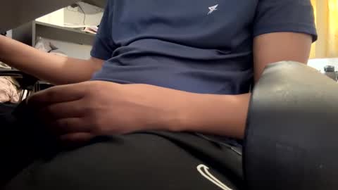 Snapshot of blackdiscreet chatting on 01.16.25 blackdiscreet online show from 01.16.25