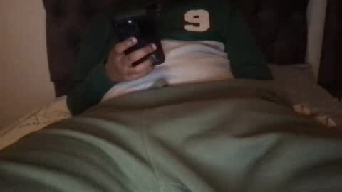 Snapshot of blackdiscreet chatting on 10.29.25 blackdiscreet online show from 10.29.25