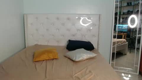 Cleo online show from 04.28.26