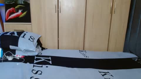 Smiley sylivia online show from 02.23.25