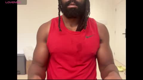 Snapshot of blackmuscles77 chatting on 03.03.26 blackmuscles77 online show from 03.03.26