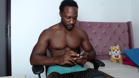 Snapshot of blacknikes chatting on 02.16.25 Twtter 1MikeBeckford            Onlyfns beckfordmike online show from 02.16.25