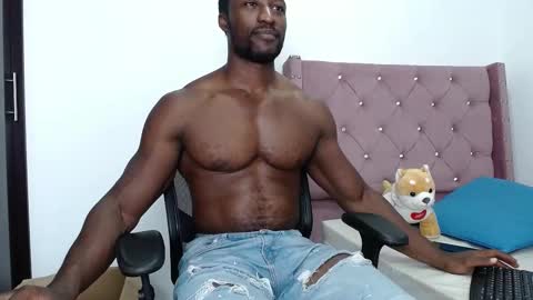Snapshot of blacknikes chatting on 02.28.25 Twtter 1MikeBeckford            Onlyfns beckfordmike online show from 02.28.25