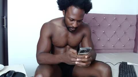 Snapshot of blacknikes chatting on 09.11.25 Twtter 1MikeBeckford            Onlyfns beckfordmike online show from 09.11.25
