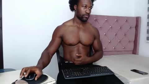 Snapshot of blacknikes chatting on 10.15.25 Twtter 1MikeBeckford            Onlyfns beckfordmike online show from 10.15.25