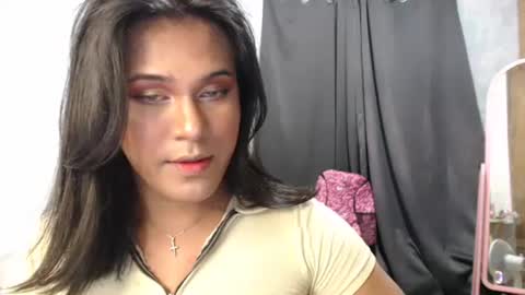 Snapshot of blackpinayts chatting on 10.29.25 Ellez online show from 10.29.25