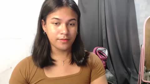 Snapshot of blackpinayts chatting on 11.06.25 Ellez online show from 11.06.25