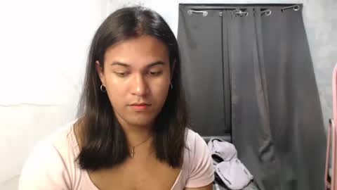 Snapshot of blackpinayts chatting on 12.02.25 Ellez online show from 12.02.25