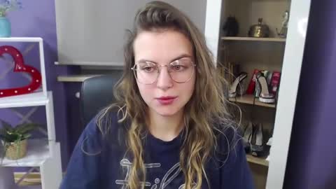 Z O E Y online show from 12.31.24