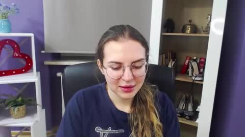 Z O E Y online show from 01.03.25