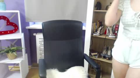 Z O E Y online show from 01.07.25