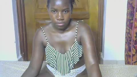 VIVIAN online show from 11.28.25