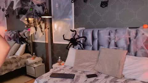 blairjones_ online show from 10.20.25