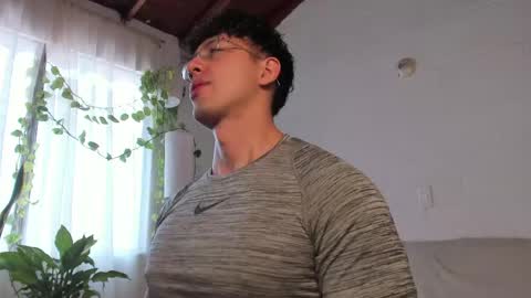 Blake Levi  Independent Model online show from 04.10.26