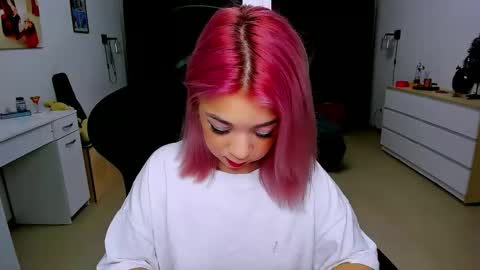 Nicole online show from 12.03.24