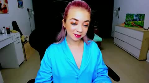 Nicole online show from 12.21.24