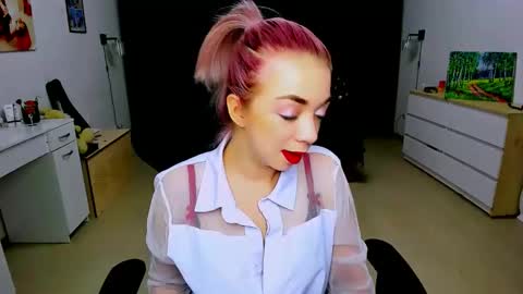 Nicole online show from 12.22.24