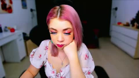 Nicole online show from 01.15.25