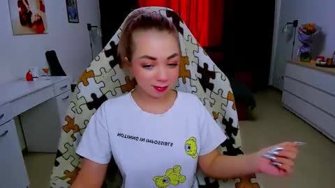 Nicole online show from 02.08.25