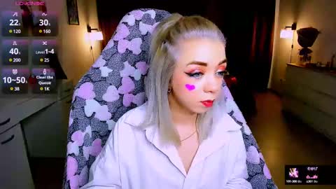 Nicole online show from 02.14.25