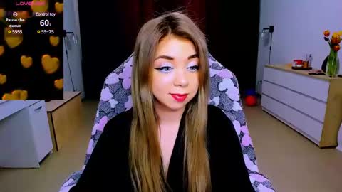 Nicole online show from 03.11.25