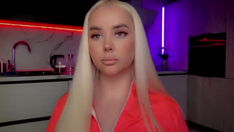 Lana online show from 01.20.25