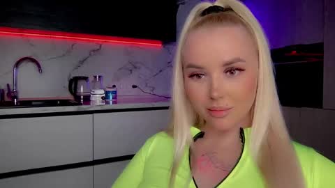 Lana online show from 01.25.25