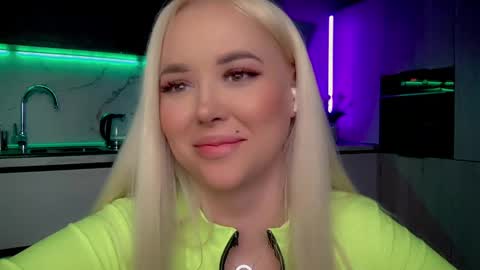 Lana online show from 03.06.25