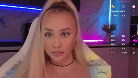 Lana online show from 11.15.25