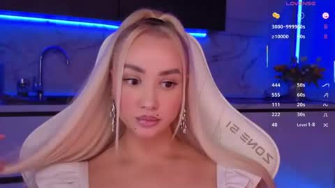 Snapshot of blond_diamond chatting on 07.09.26 Lana online show from 07.09.26
