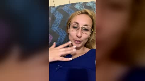 Snapshot of blonde3292 chatting on 03.02.26 blonde3292 online show from 03.02.26